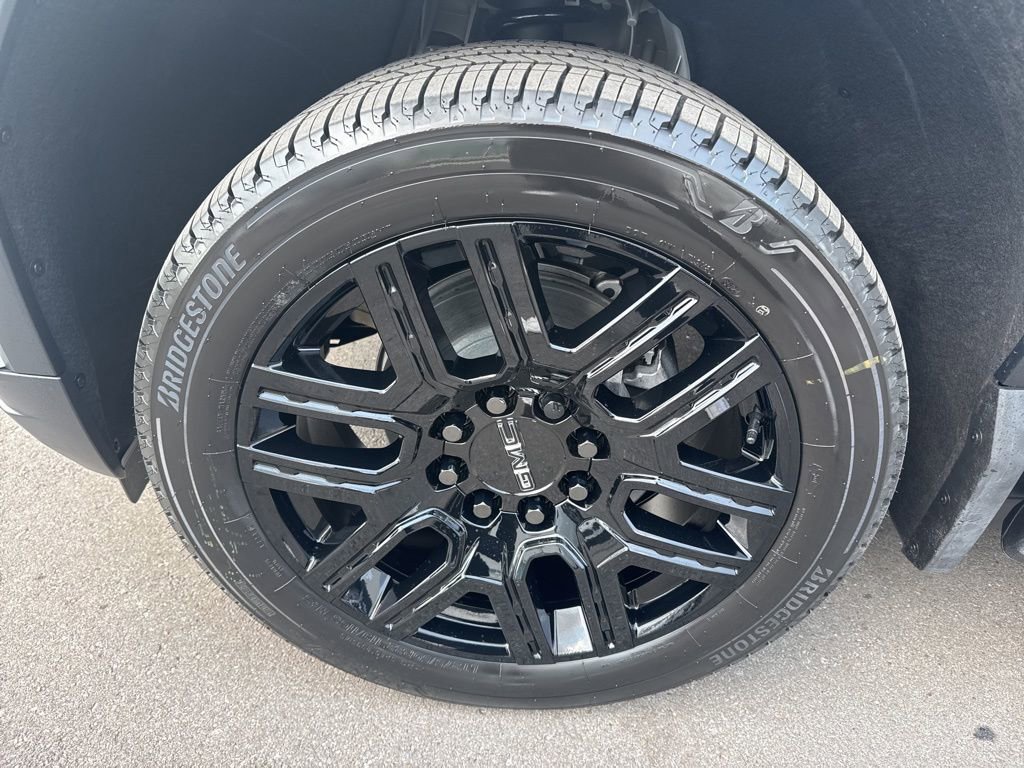 New 2026 GMC Sierra EV Elevation w/ LPO, Elevation Dark Package image 31