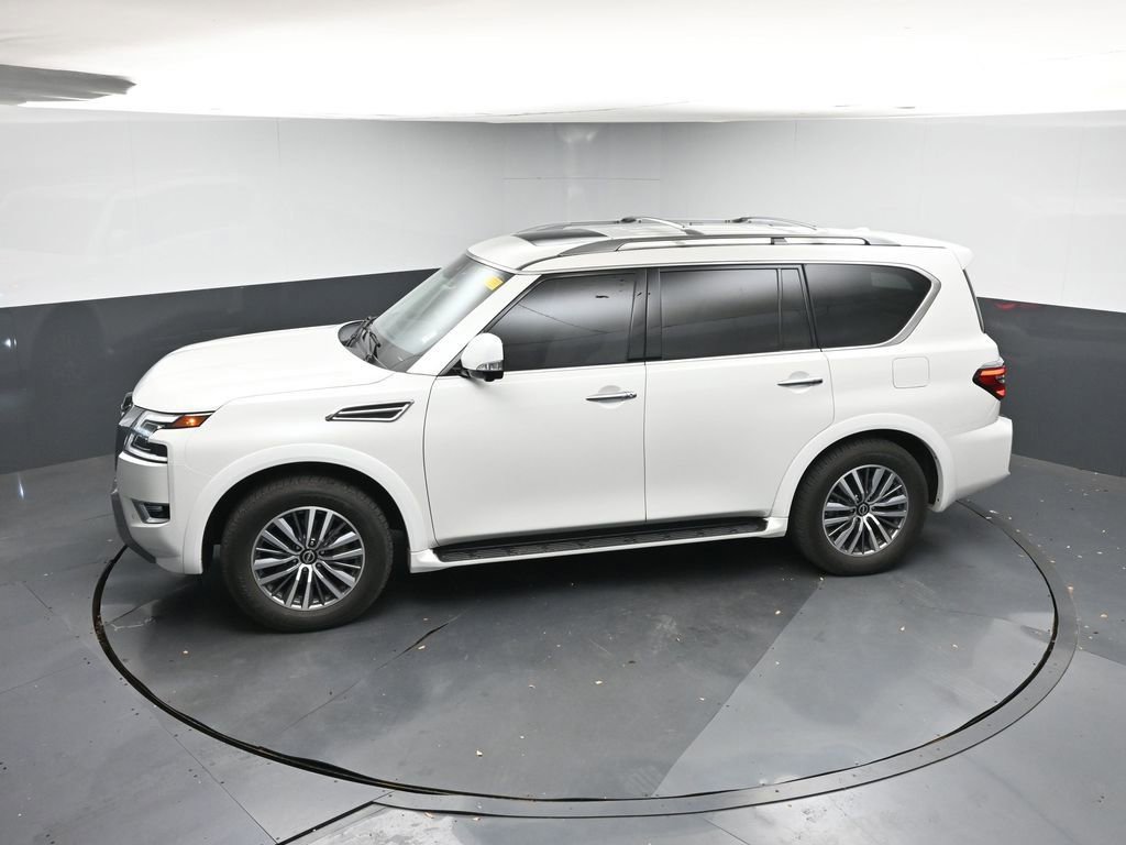 Used 2023 Nissan Armada SL w/ Captain's Chairs Package image 19