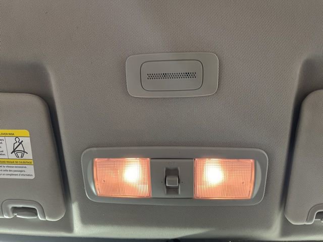 Used 2024 Nissan Frontier SV image 32