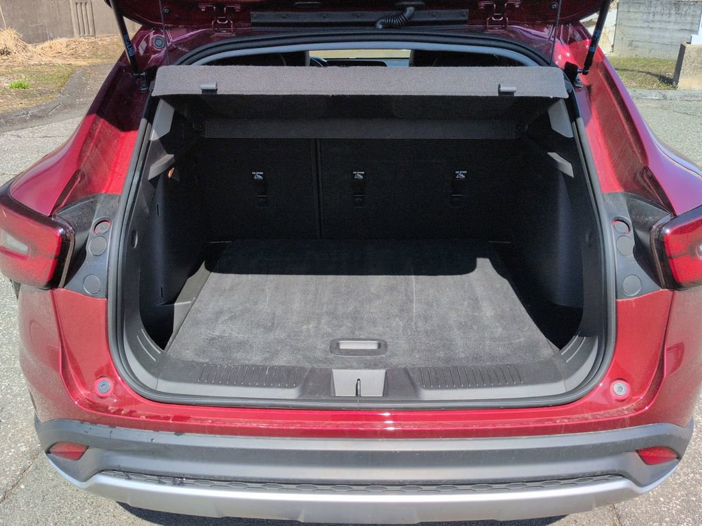 Certified 2025 Chevrolet Trax LT image 20