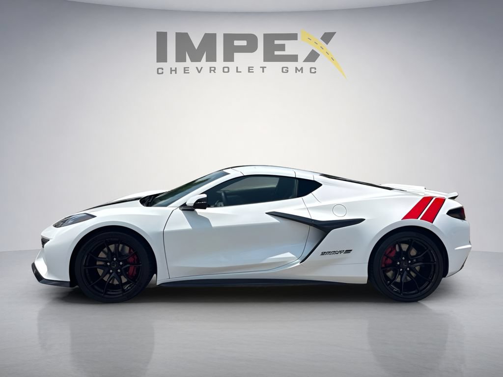 New 2027 Chevrolet Corvette Grand Sport w/ Z52 Sport Performance Package RWD image 2