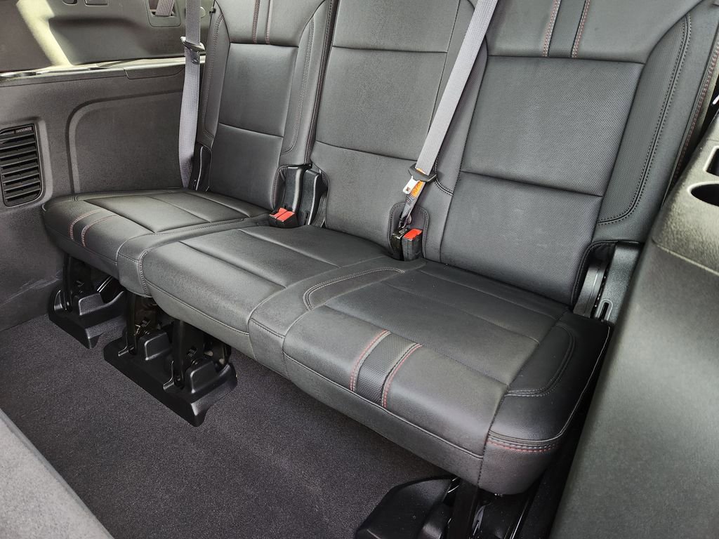 Used 2024 Chevrolet Suburban RST w/ Luxury Package image 39