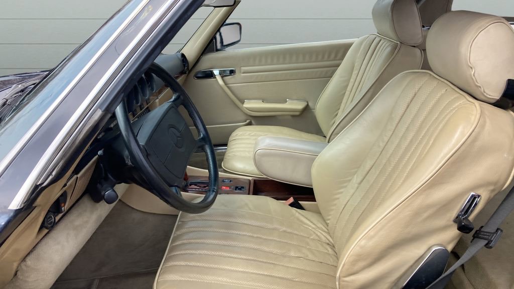 Used 1988 Mercedes-Benz 560 SL image 27