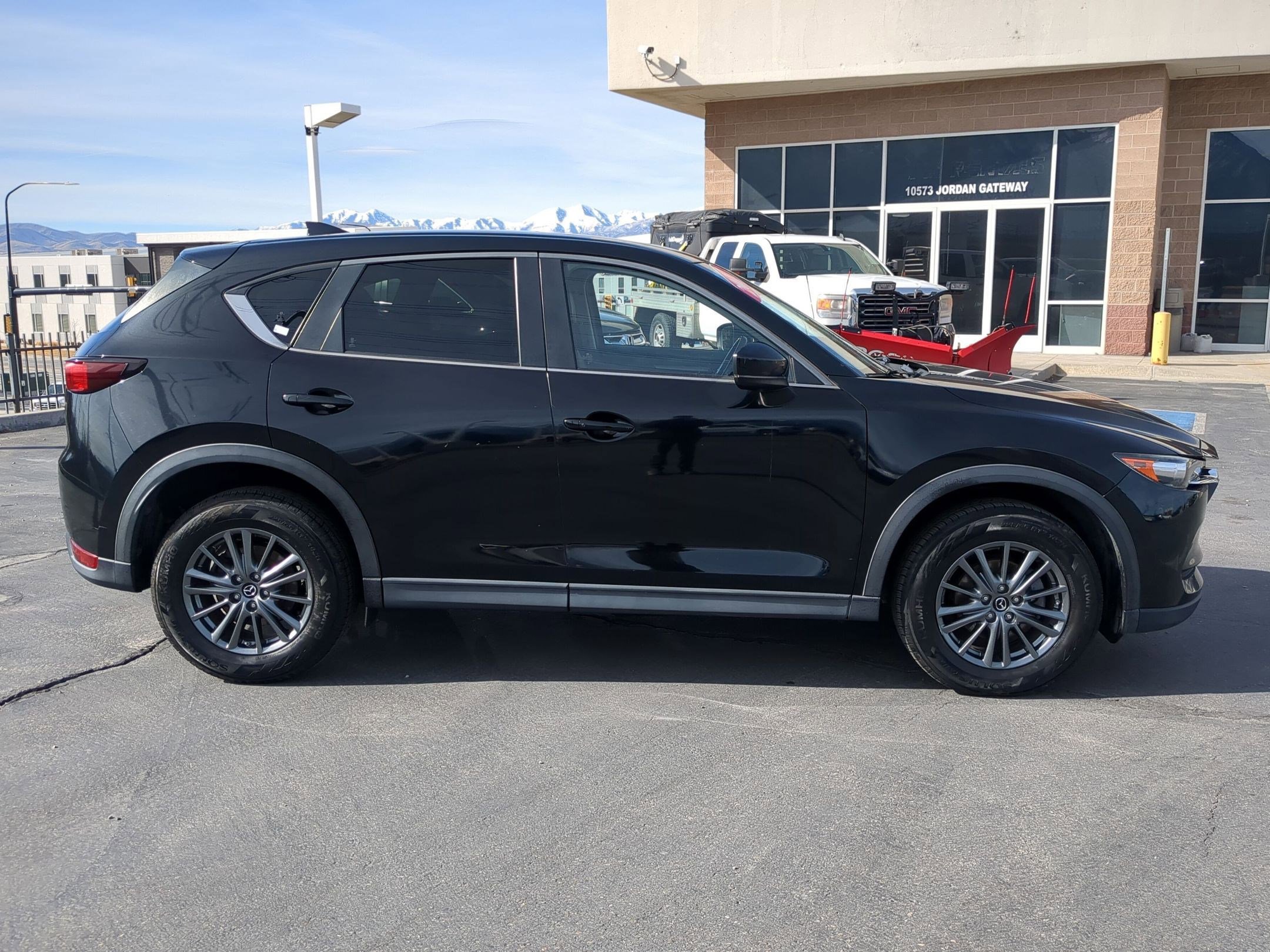 Used 2017 MAZDA CX-5 Touring w/ Preferred Equipment Package image 6