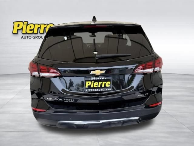 Used 2024 Chevrolet Equinox LT AWD/4WD image 3