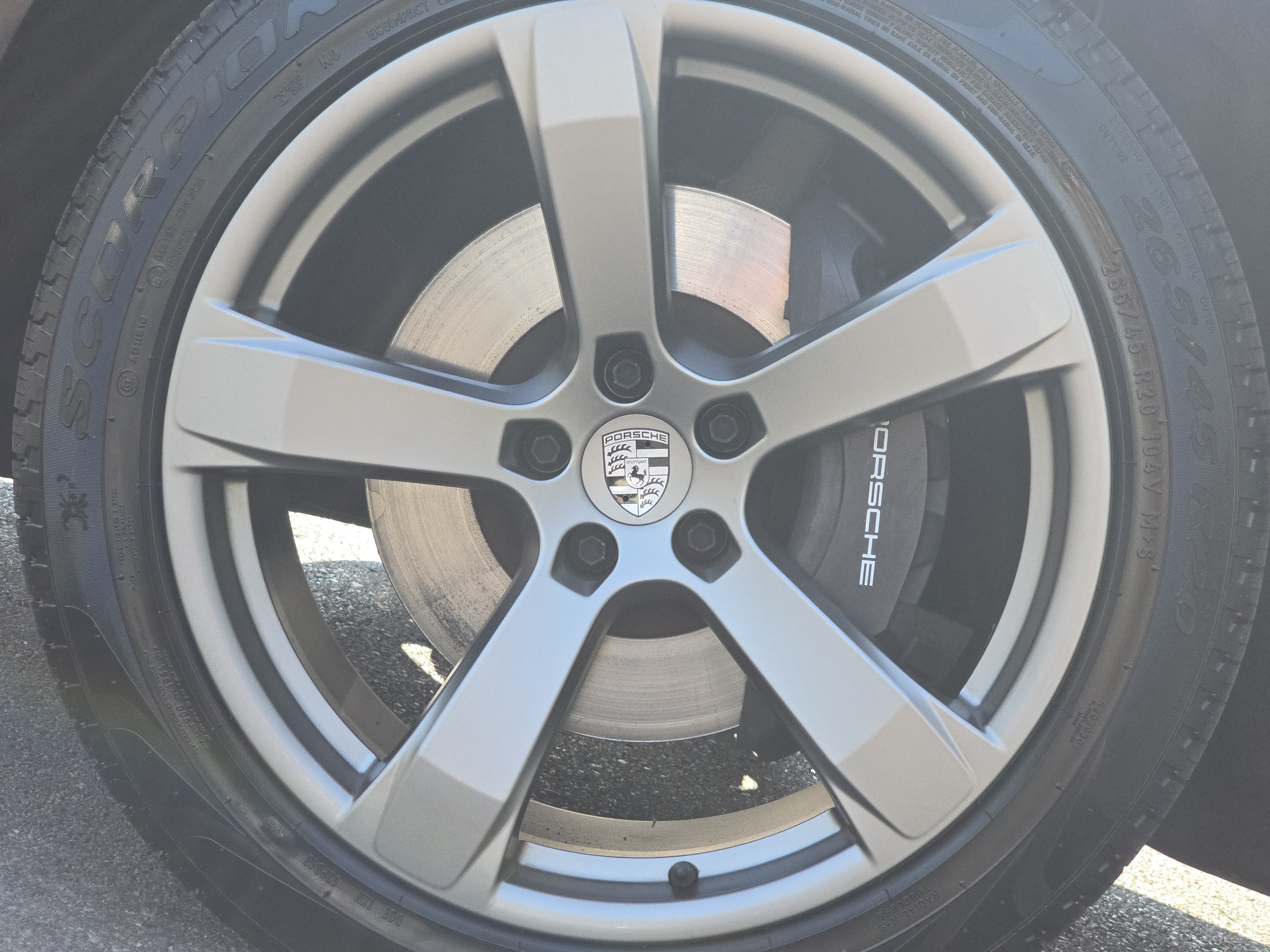 Certified 2023 Porsche Macan AWD/4WD image 17