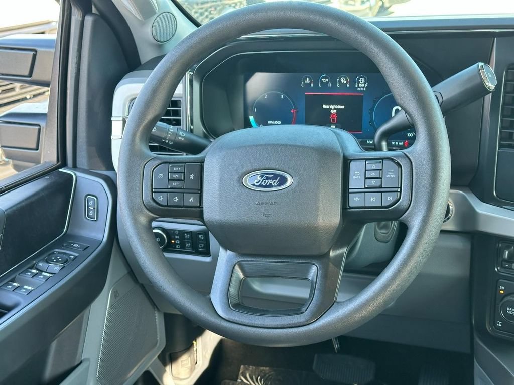 New 2026 Ford F250 XLT w/ XLT Premium Package AWD/4WD image 6
