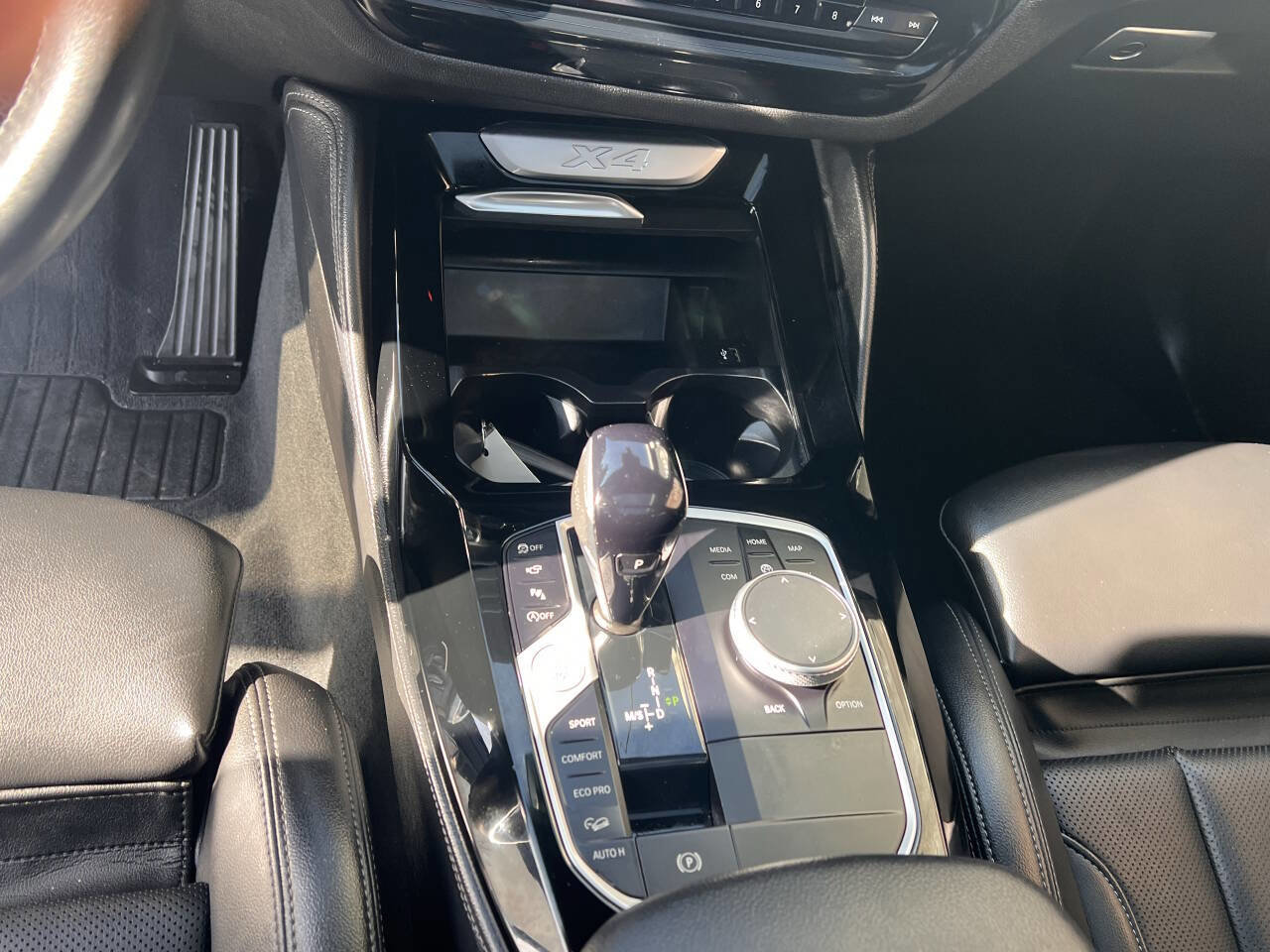 Used 2022 BMW X4 xDrive30i w/ Parking Assistance Package image 15