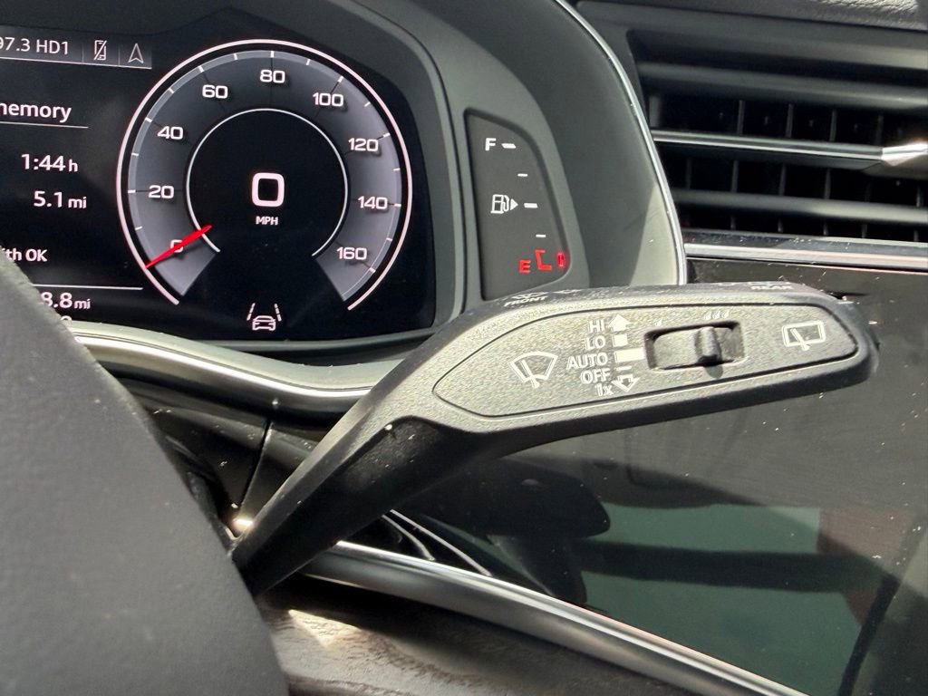Used 2022 Audi Q8 Premium Plus AWD/4WD image 20