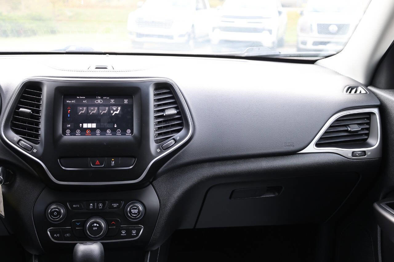 Used 2021 Jeep Cherokee Latitude image 22