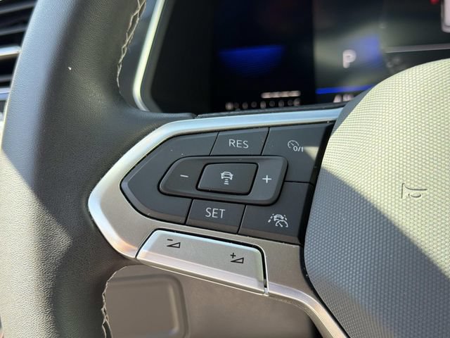 Certified 2023 Volkswagen Tiguan SE FWD image 16