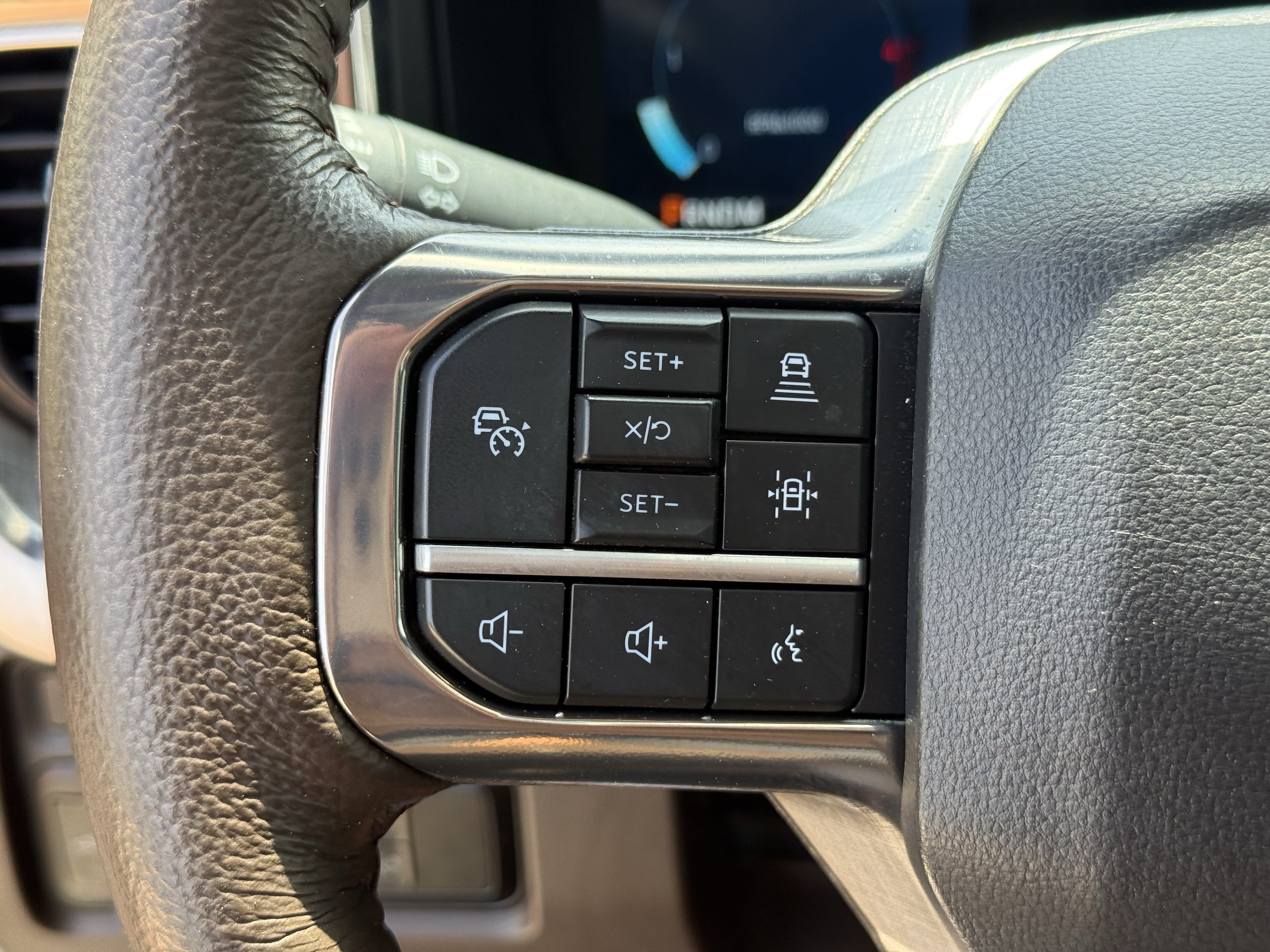 Used 2024 Ford F250 King Ranch w/ FX4 Off-Road Package AWD/4WD image 17