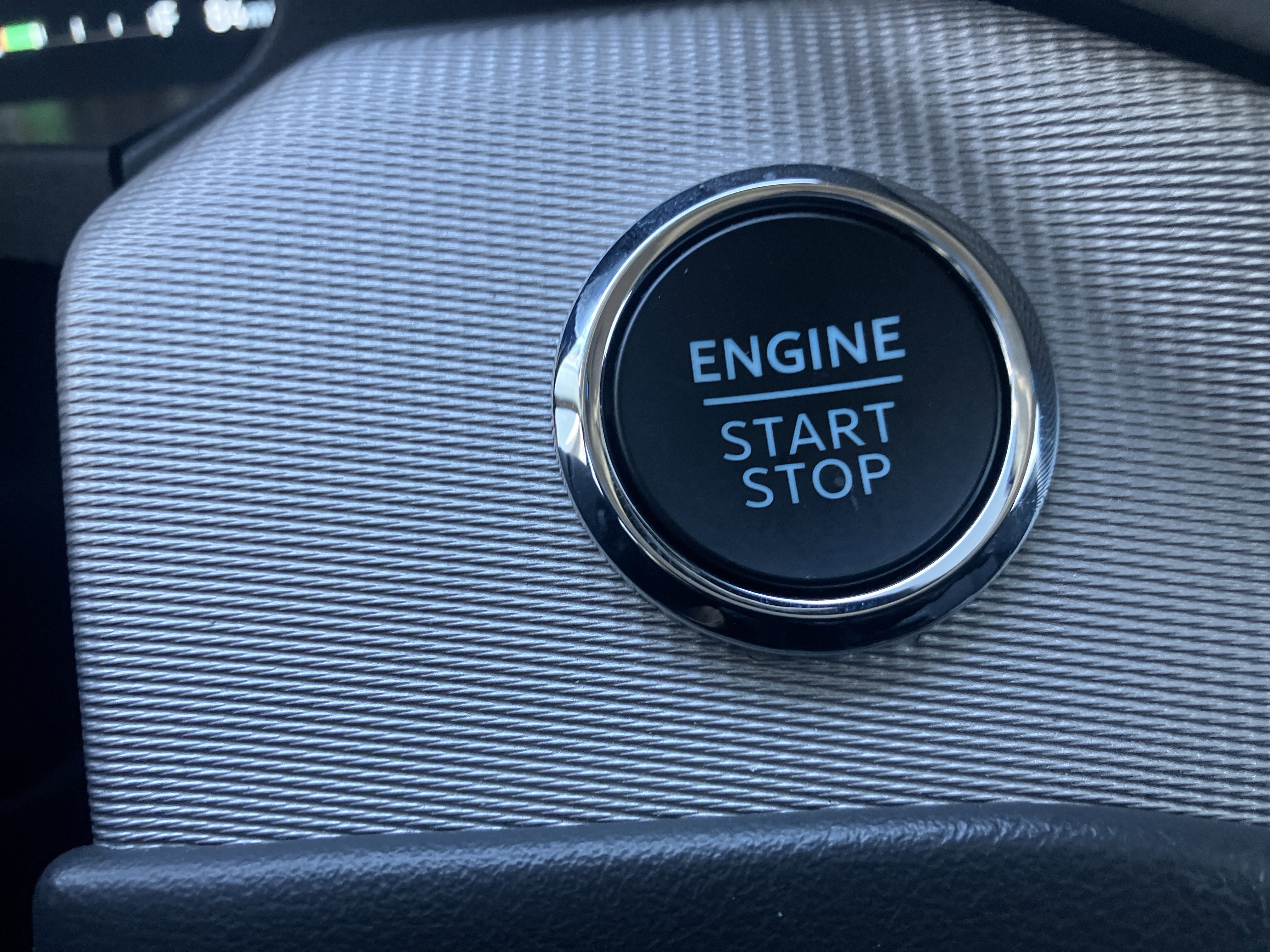 Certified 2025 Ford Explorer Active AWD/4WD image 27