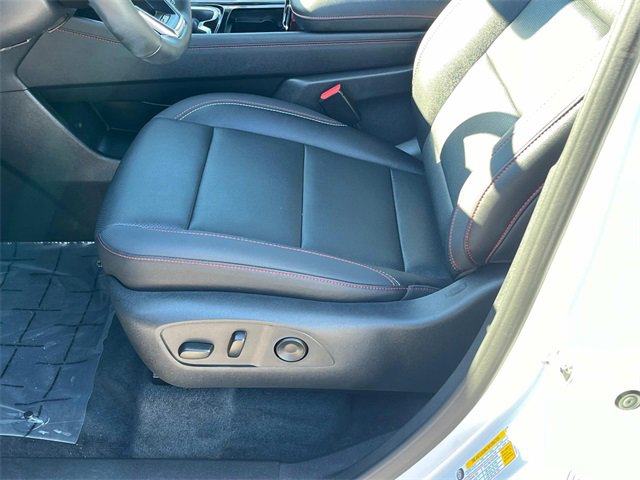 Used 2025 Chevrolet Traverse Z71 w/ Driver Confidence Package image 17