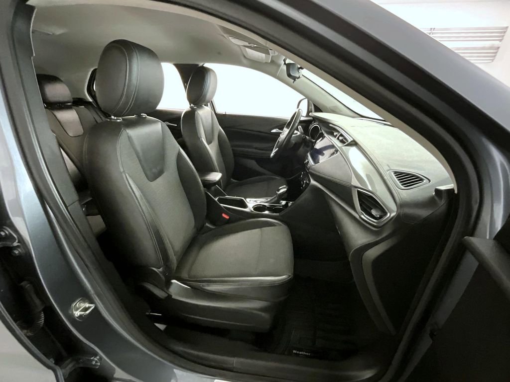Used 2021 Buick Encore GX Preferred AWD/4WD image 15