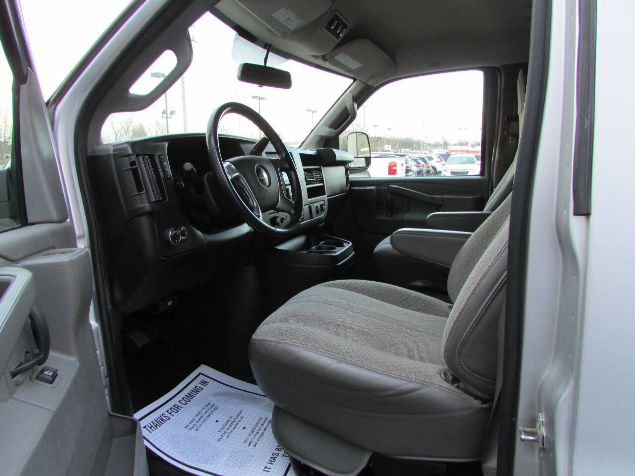 Used 2016 Chevrolet Express 2500 LS RWD image 7