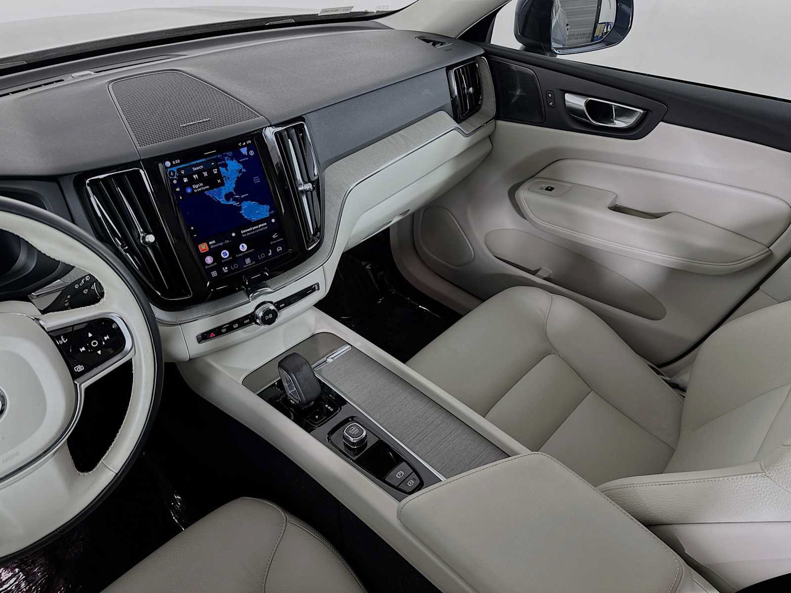 Used 2023 Volvo XC60 B5 Plus w/ Protection Package Premier FWD image 22