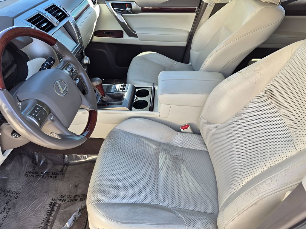 Used 2013 Lexus GX 460 w/ Comfort Plus Pkg image 19