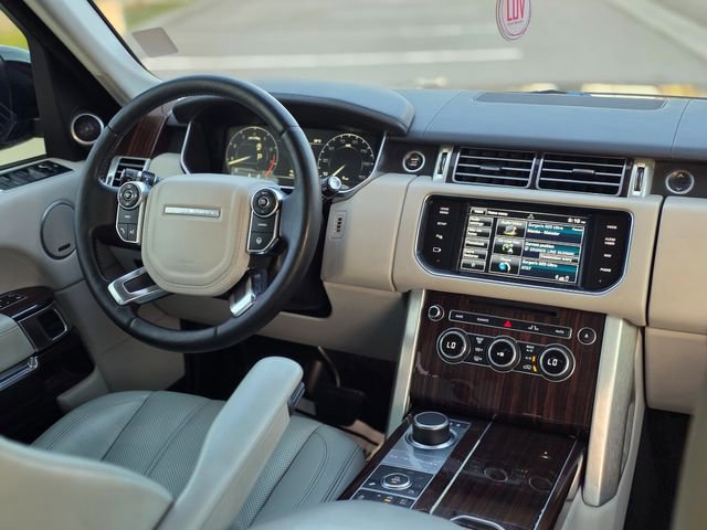 Used 2014 Land Rover Range Rover HSE image 27