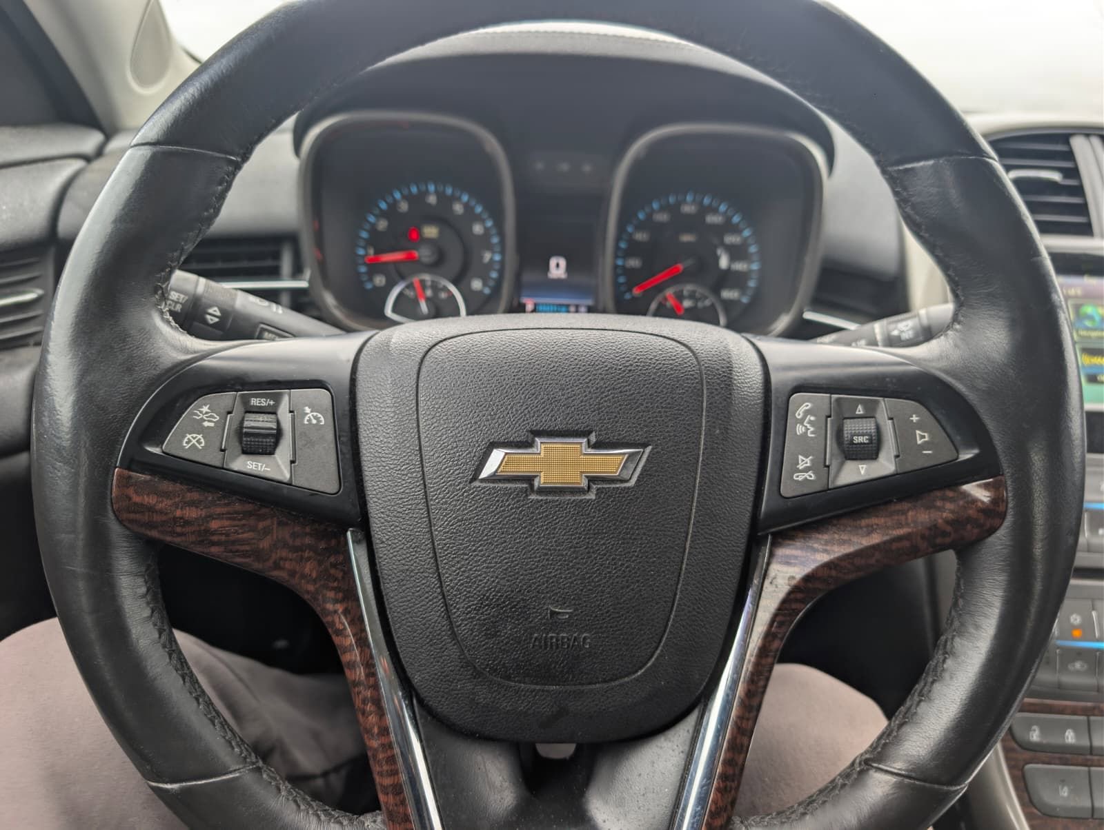 Used 2013 Chevrolet Malibu LTZ image 11