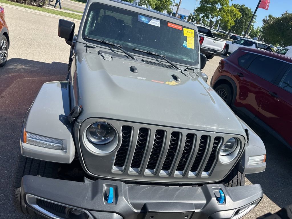 Used 2023 Jeep Wrangler Unlimited Sahara AWD/4WD image 2