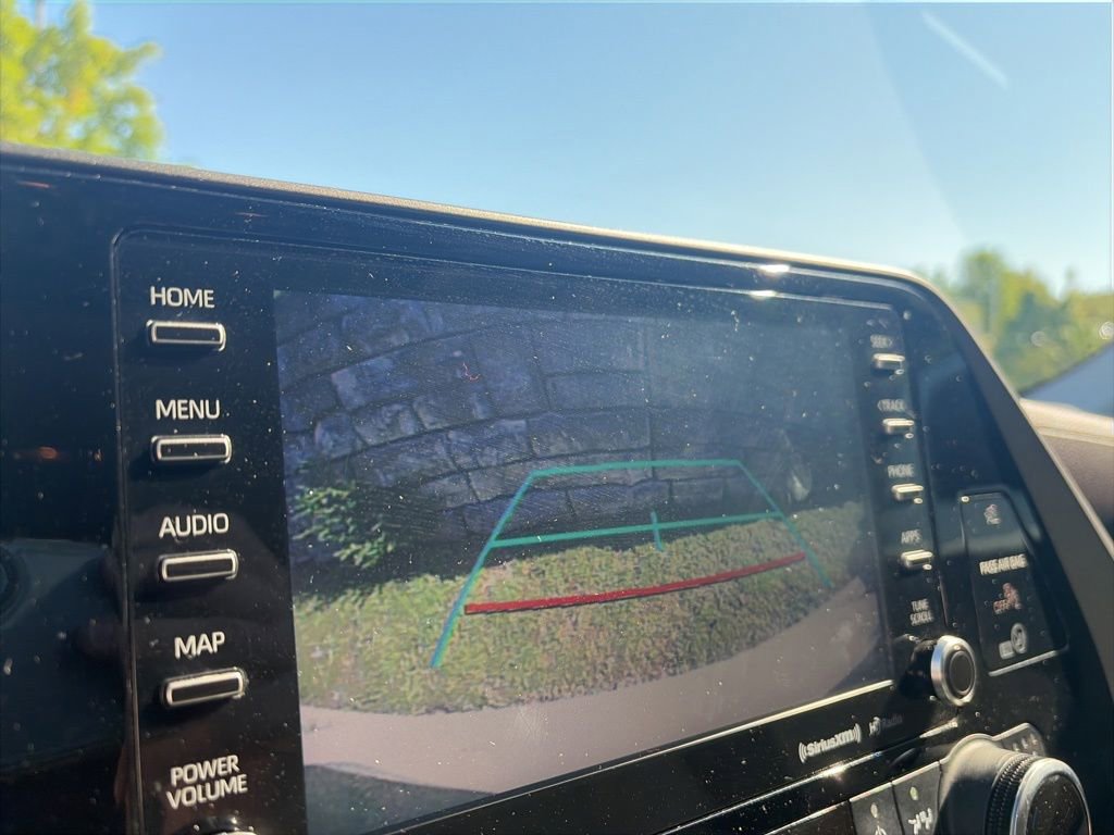Used 2020 Toyota Highlander XLE AWD/4WD image 15