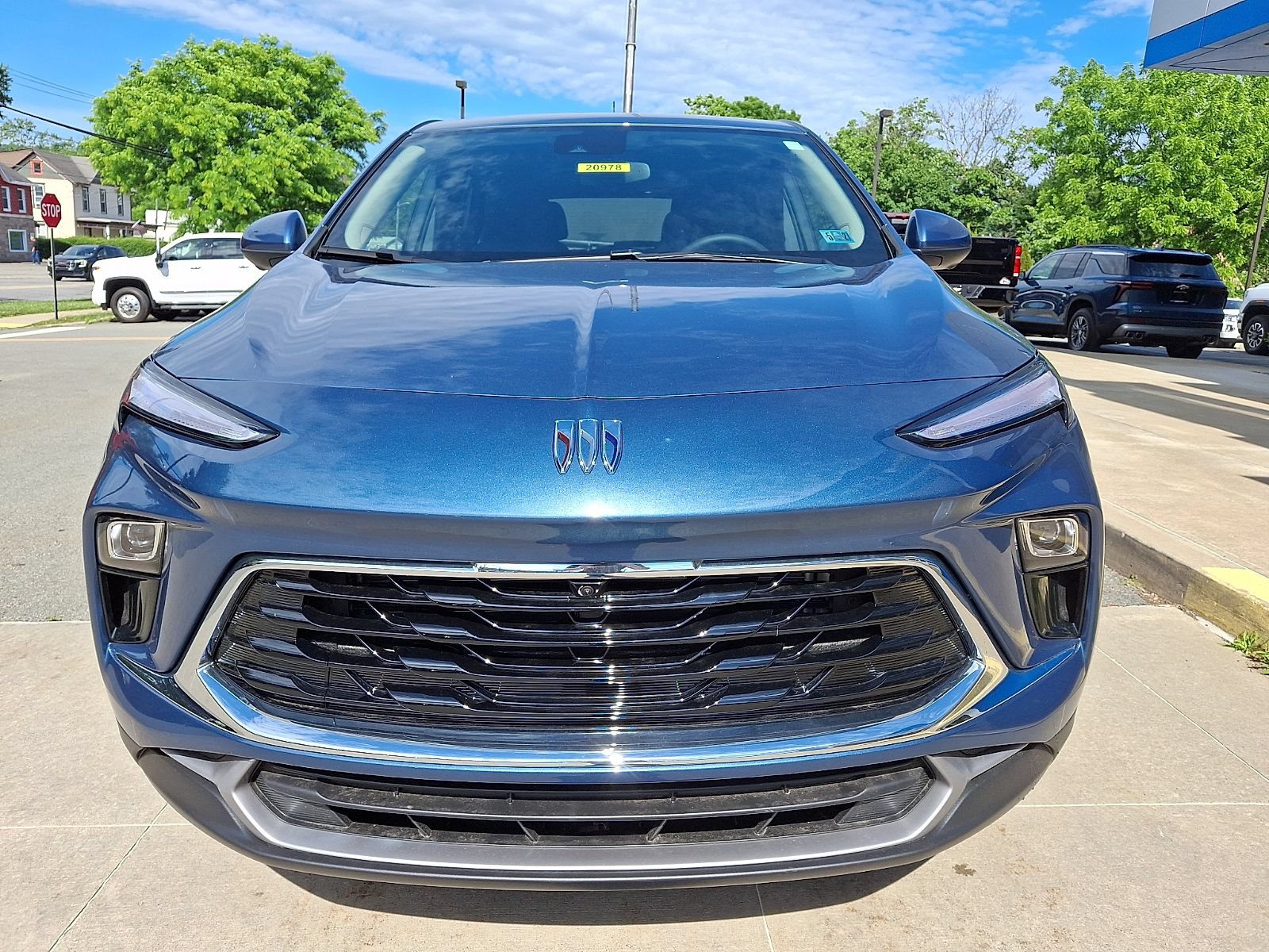 New 2026 Buick Encore GX Preferred w/ Advanced Technology Package AWD/4WD image 2