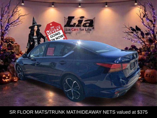 Certified 2024 Nissan Altima 2.5 SR w/ SR Premium Package FWD image 3