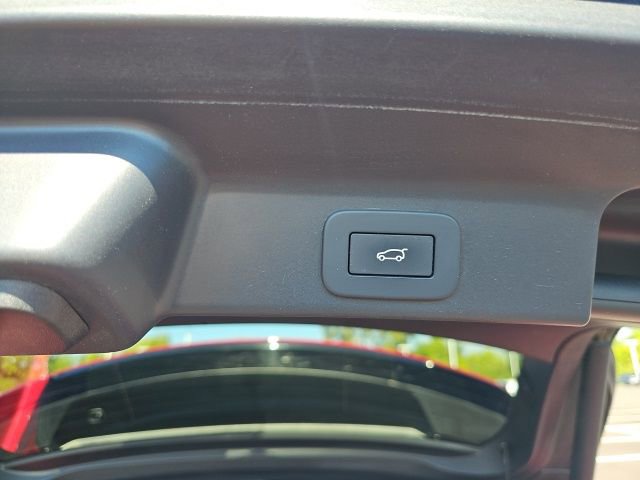 Used 2024 Jaguar F-PACE R-Dynamic S AWD/4WD image 12