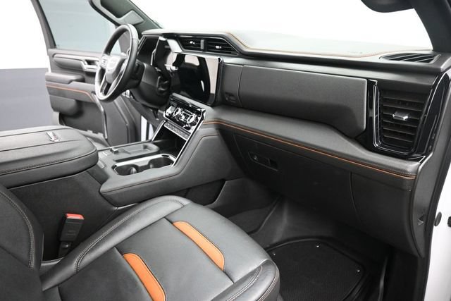 Used 2025 GMC Sierra 2500 AT4 AWD/4WD image 18