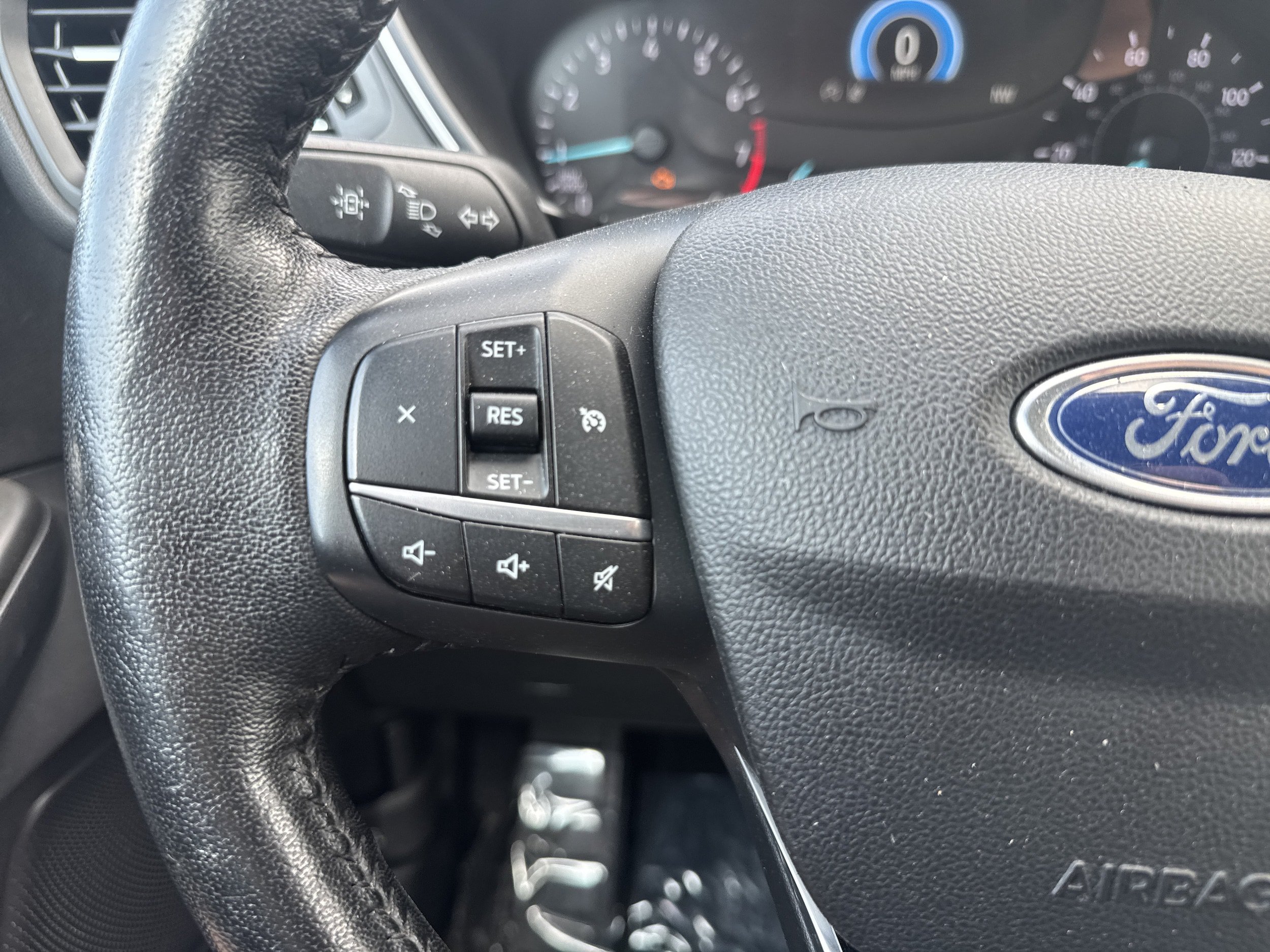 Used 2020 Ford Escape SEL AWD/4WD image 21