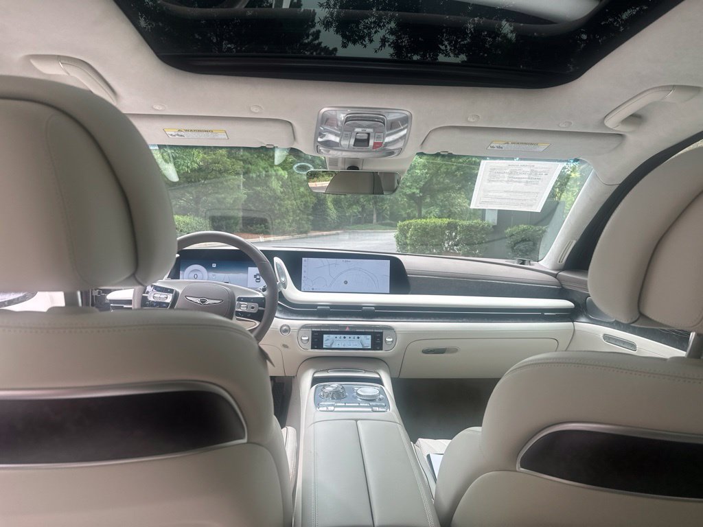 Used 2025 Genesis G90 3.5T AWD/4WD image 10
