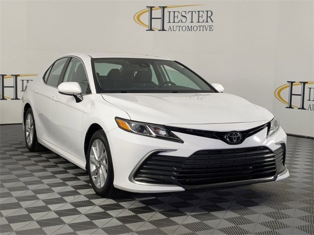 Used 2024 Toyota Camry LE image 2