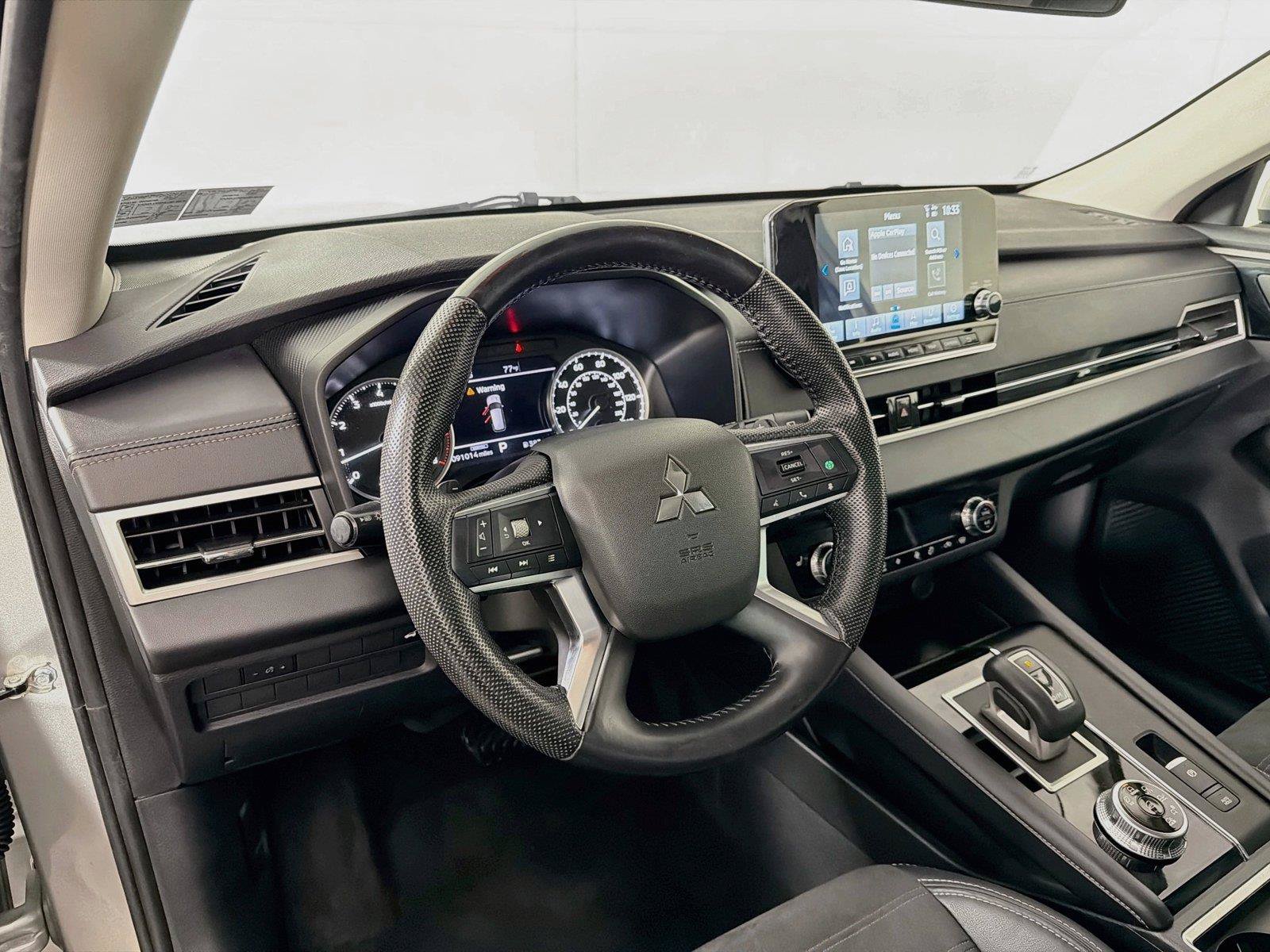 Used 2023 Mitsubishi Outlander SE AWD/4WD image 16