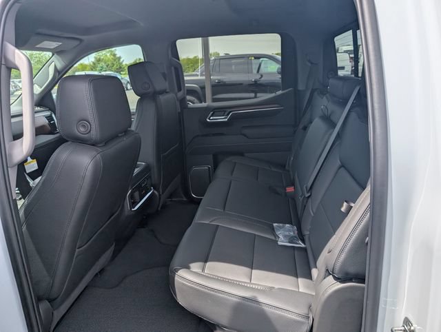 New 2026 GMC Sierra 1500 Denali w/ LPO, Black Badging Package AWD/4WD image 11