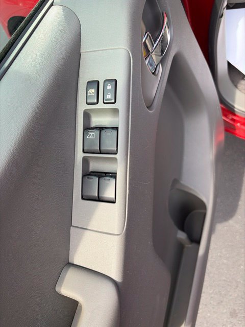 Used 2016 Nissan Frontier SV AWD/4WD image 11