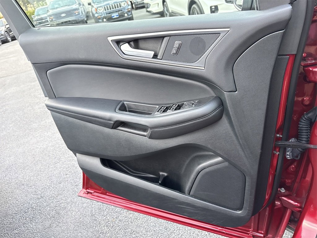 Used 2022 Ford Edge SEL w/ Convenience Package image 23