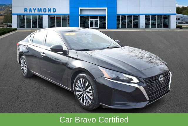 Used 2023 Nissan Altima 2.5 SV