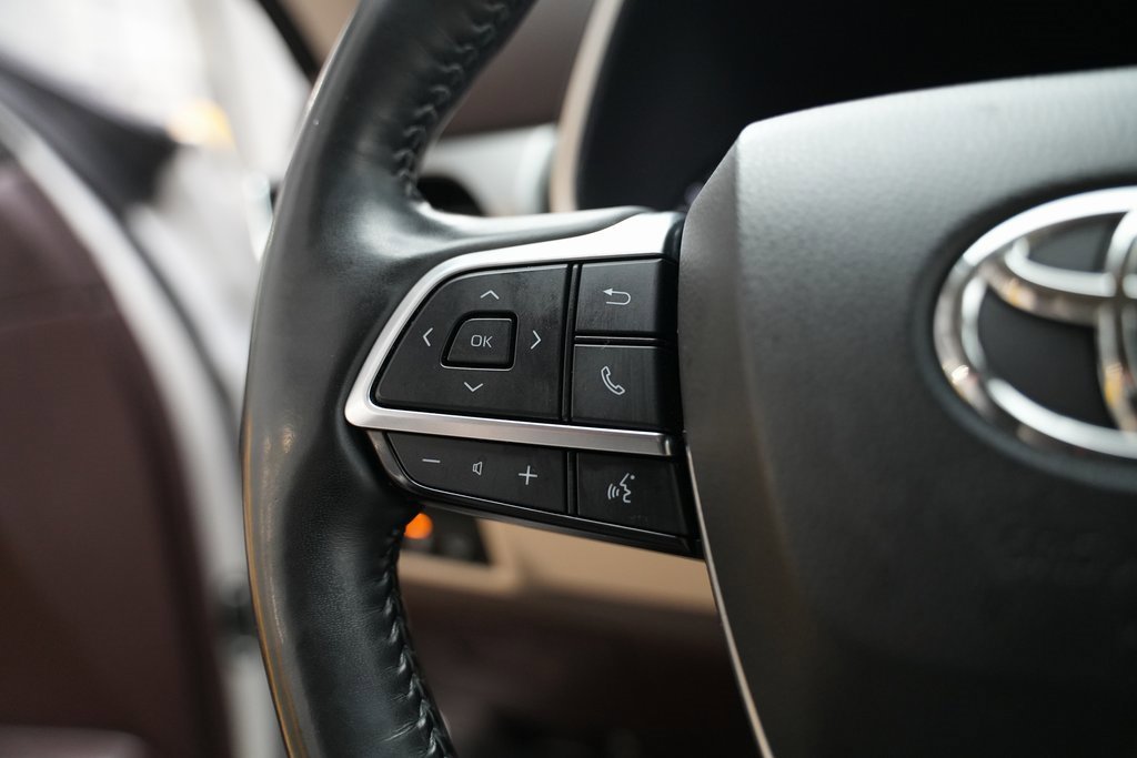 Used 2021 Toyota Highlander Platinum image 20