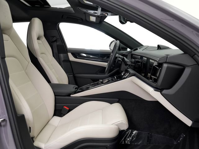 Certified 2025 Porsche Panamera 4 E-Hybrid AWD/4WD image 22