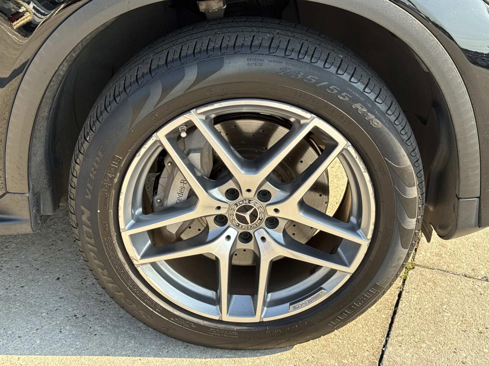 Used 2018 Mercedes-Benz GLC 300 4MATIC image 4