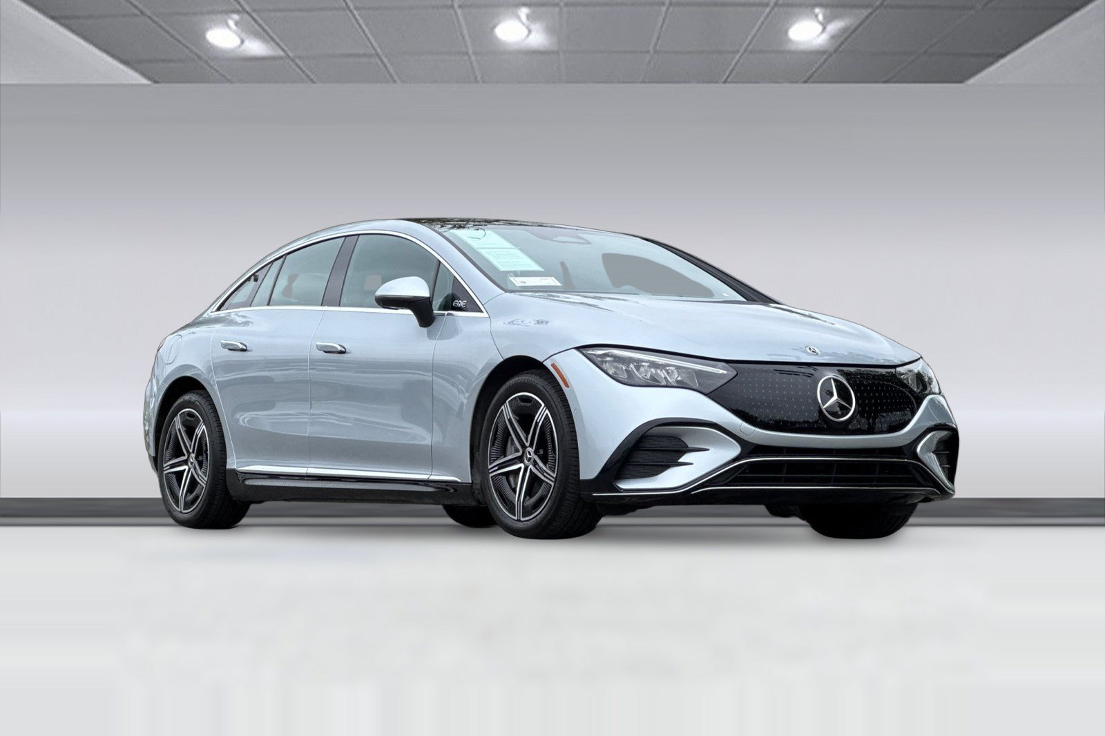 Used 2023 Mercedes-Benz EQE 350+ 4MATIC Sedan image 7