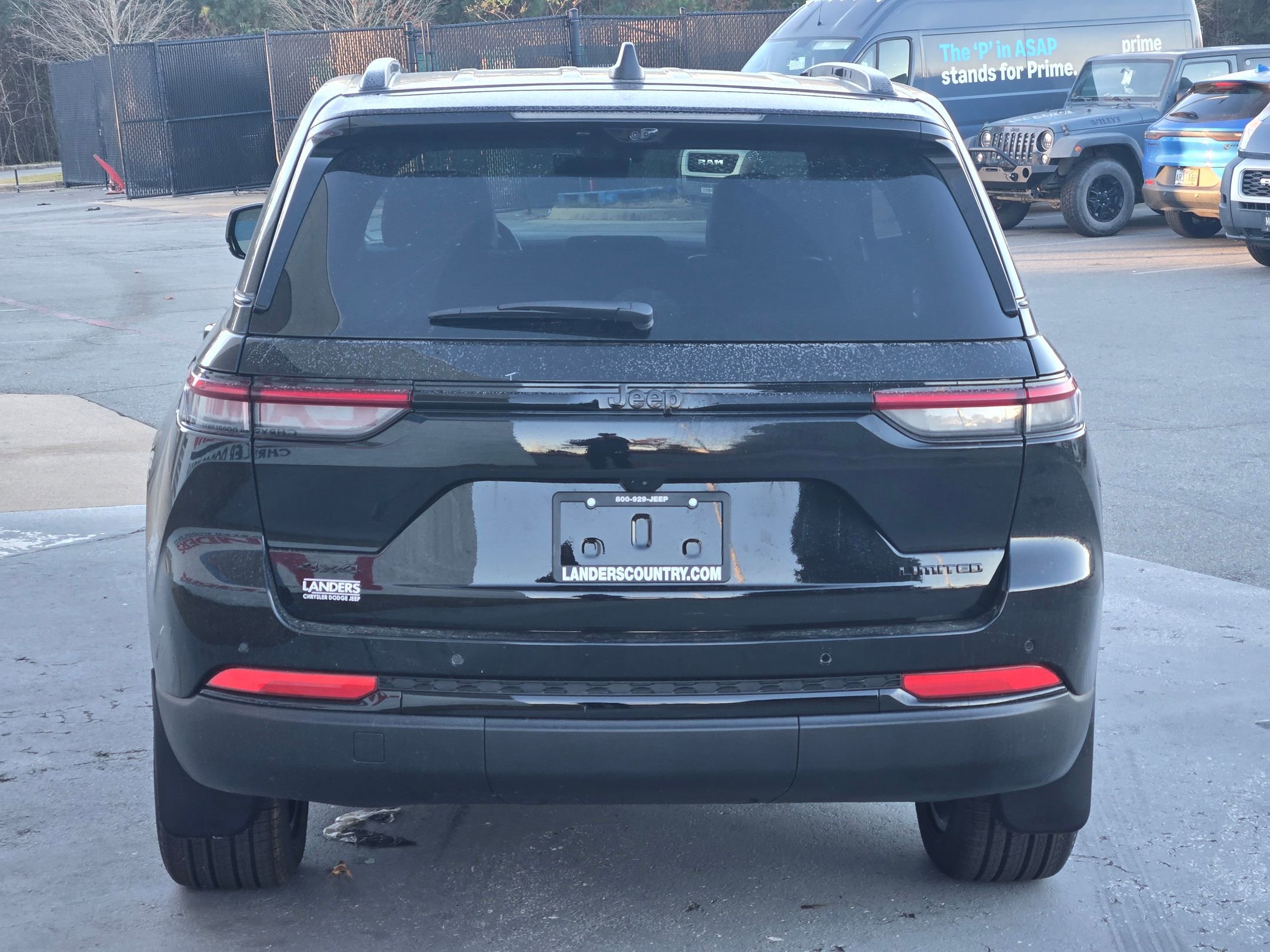 New 2025 Jeep Grand Cherokee Limited w/ Luxury Tech Group II image 6