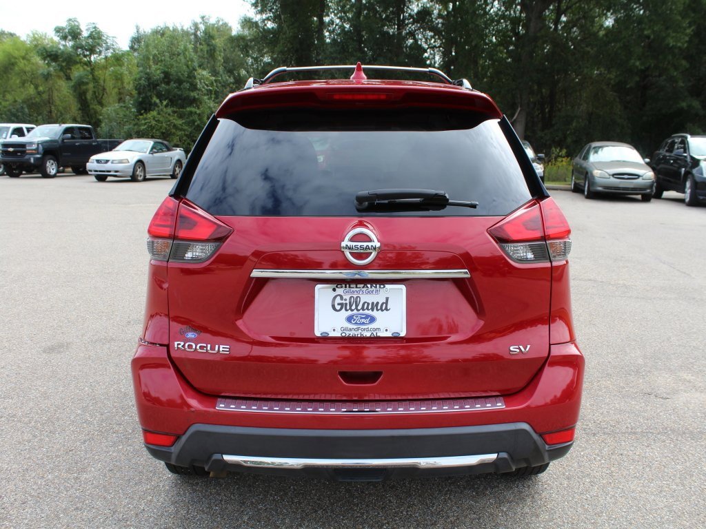Used 2017 Nissan Rogue SV w/ Midnight Edition image 10