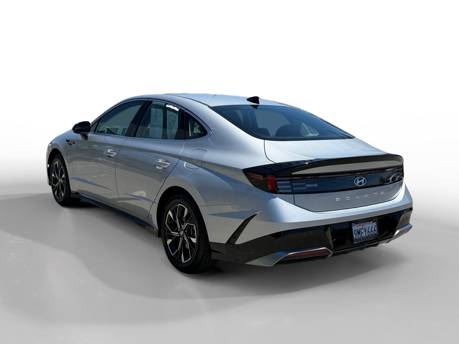Certified 2024 Hyundai Sonata SEL FWD image 3