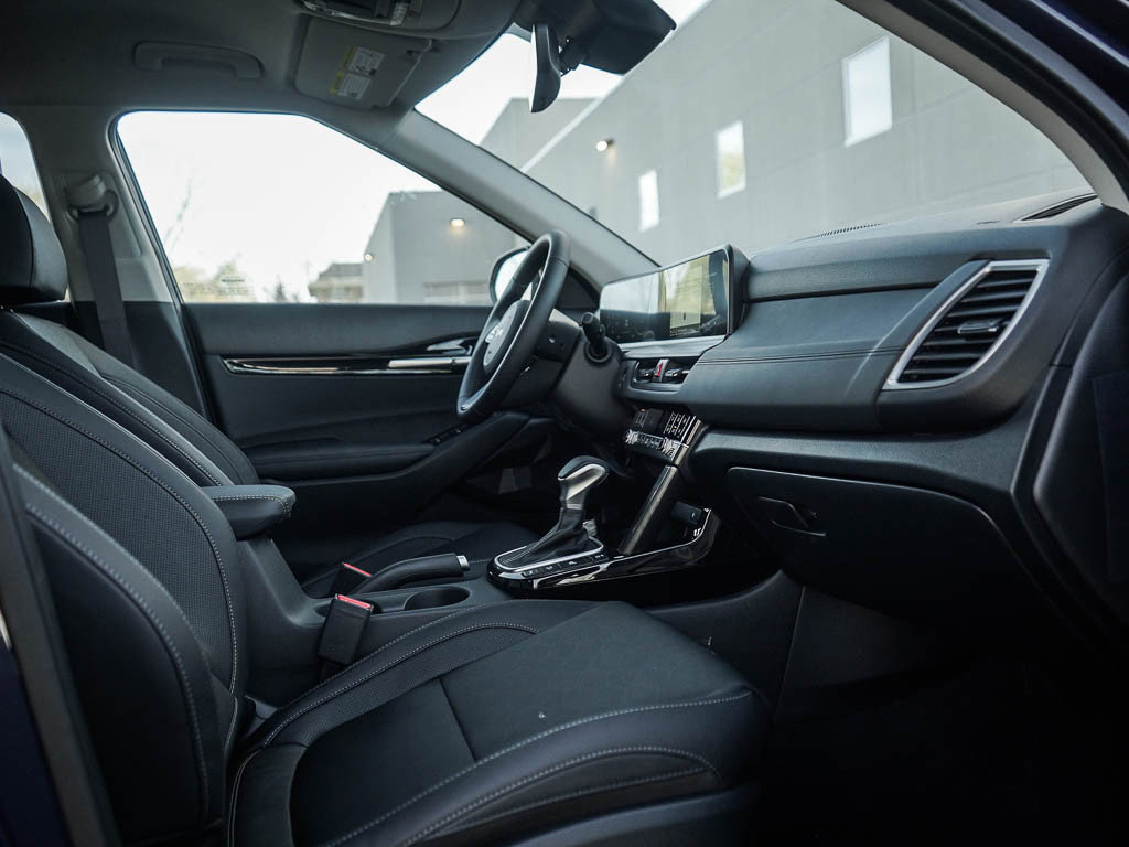 New 2026 Kia Seltos EX image 11