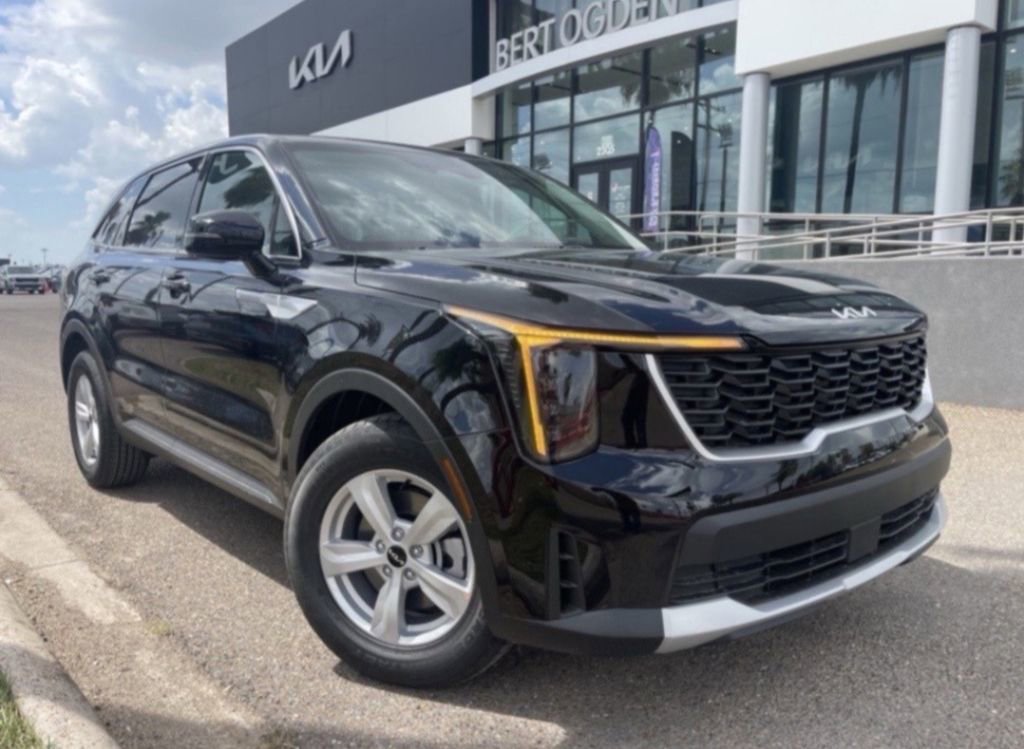 New 2026 Kia Sorento LX FWD image 1