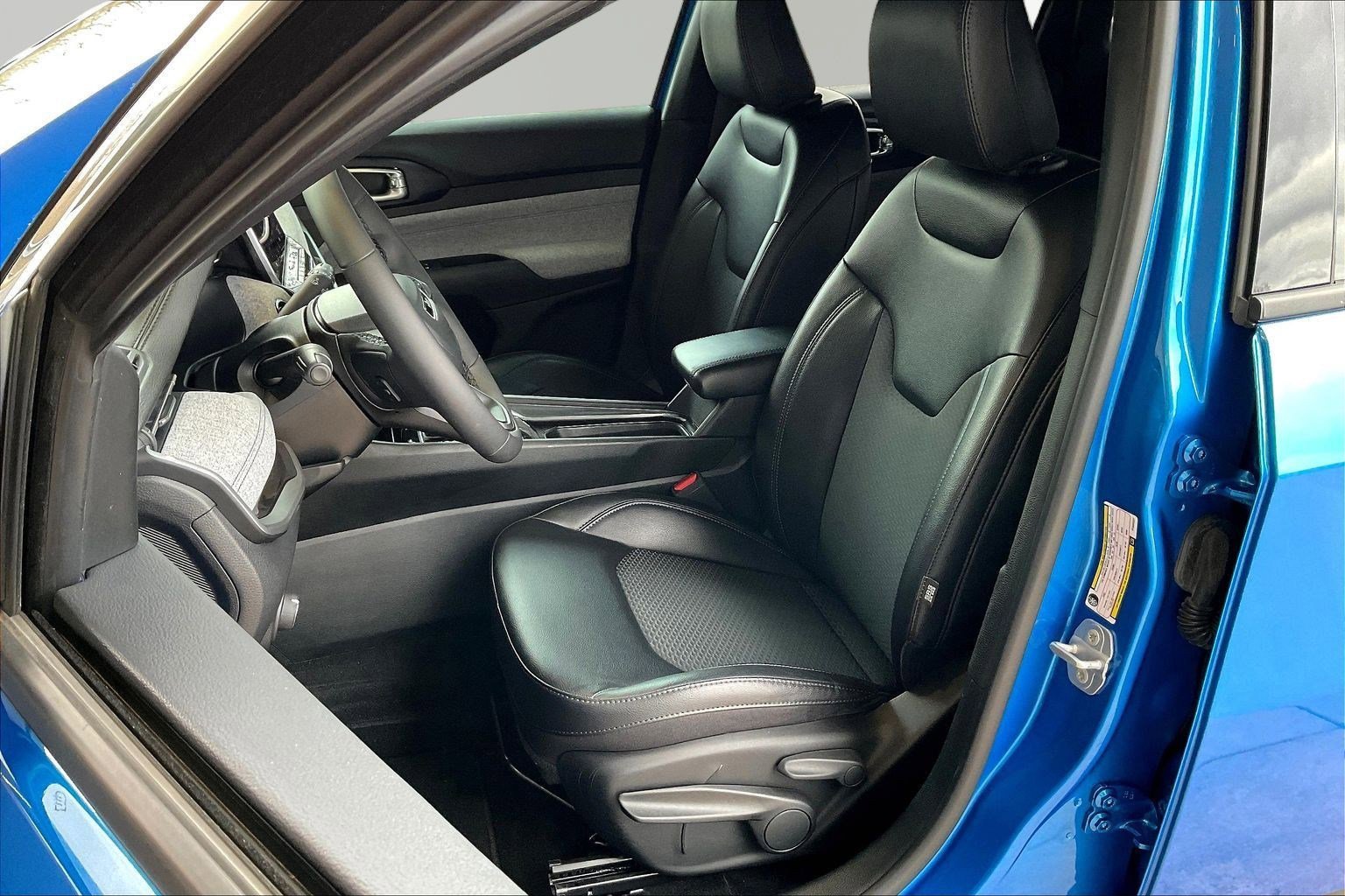 Used 2023 Jeep Compass Latitude image 21