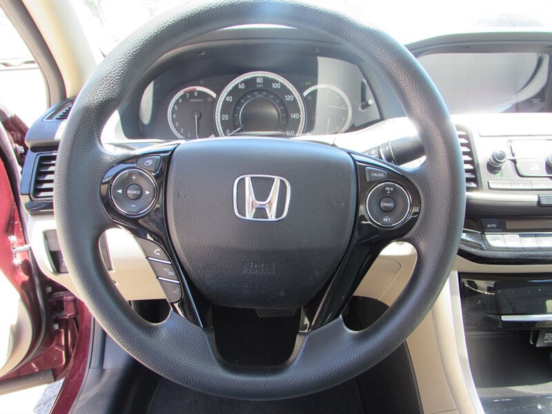 Used 2016 Honda Accord LX image 13