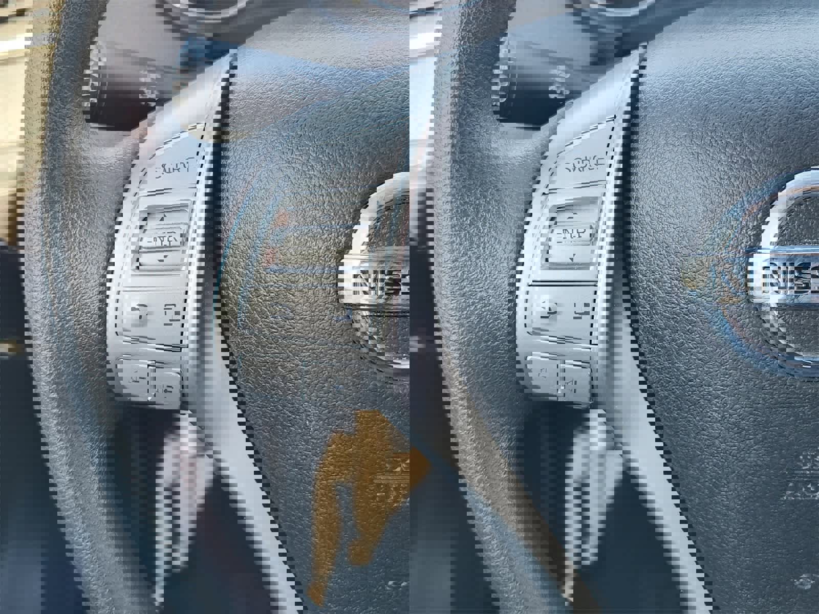 Used 2014 Nissan Rogue SV w/ SV Premium Package image 27